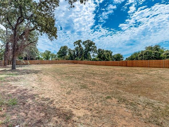 501  Linda Road , Kennedale Texas 76060