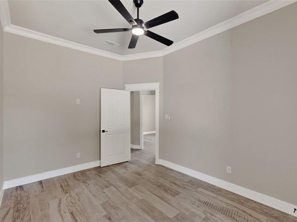 501  Linda Road , Kennedale Texas 76060