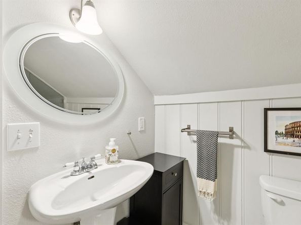 901 S Montreal Avenue , Dallas Texas 75208