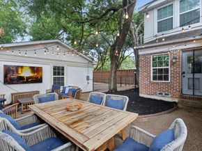 901 S Montreal Avenue , Dallas Texas 75208