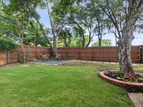 901 S Montreal Avenue , Dallas Texas 75208