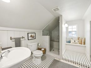 901 S Montreal Avenue , Dallas Texas 75208