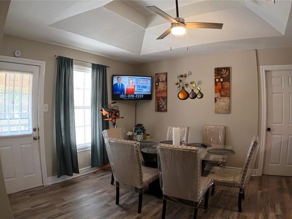 1441  Oakley Avenue , Dallas Texas 75216