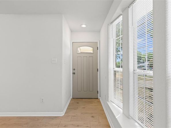 3118  Ross Avenue , Fort Worth Texas 76106