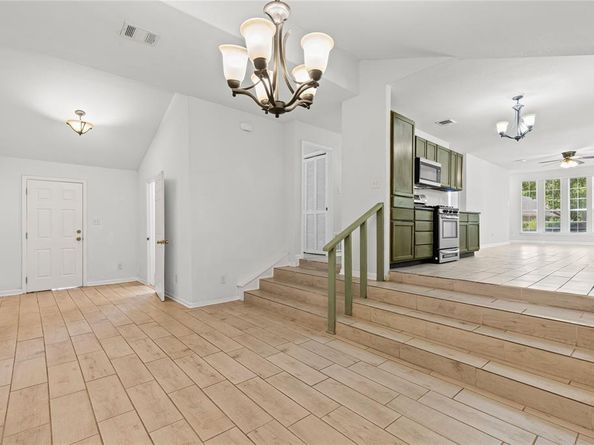 3118  Ross Avenue , Fort Worth Texas 76106