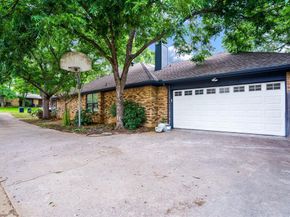 7566  Carriage Lane , Fort Worth Texas 76112
