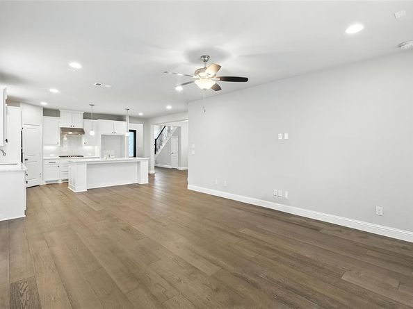 1144  Dame Carol Way , Carrollton Texas 75010