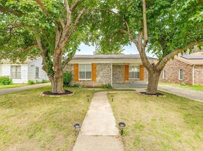 627  Hallvale Drive , White Settlement Texas 76108
