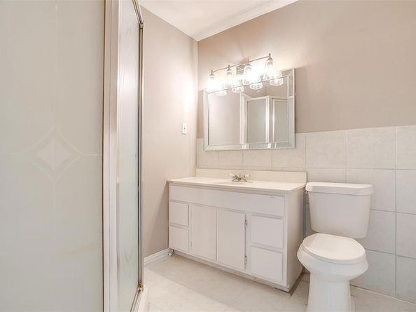 627  Hallvale Drive , White Settlement Texas 76108