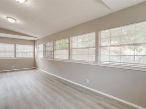 627  Hallvale Drive , White Settlement Texas 76108