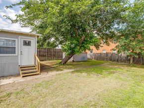 627  Hallvale Drive , White Settlement Texas 76108