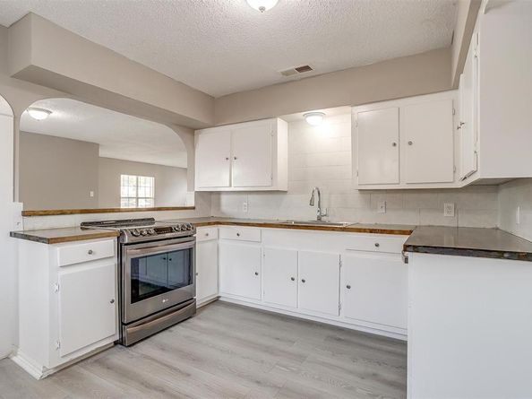 627  Hallvale Drive , White Settlement Texas 76108