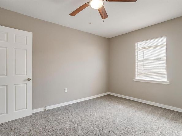 627  Hallvale Drive , White Settlement Texas 76108