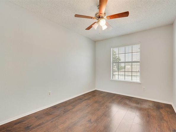 3148  Tudor Lane , Irving Texas 75060