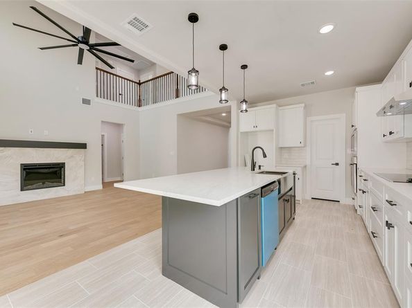 6810  Windward View Drive , Rowlett Texas 75088