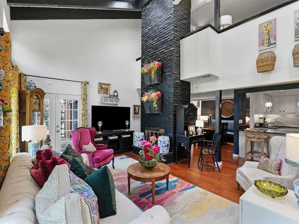 3175  Golden Oak  , Farmers Branch Texas 75234