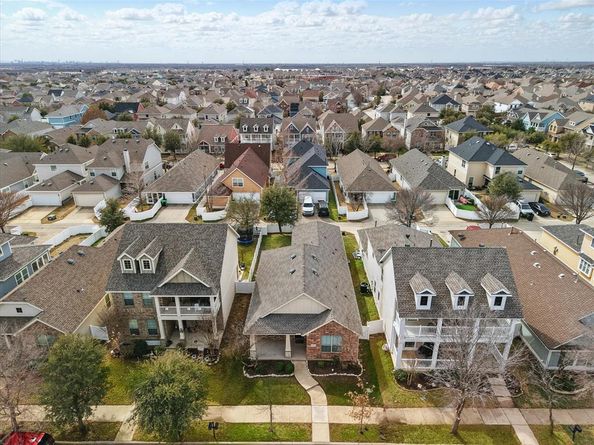 924  Charleston Lane , Savannah Texas 76227