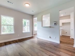 2726  Lawrence Street , Dallas Texas 75215