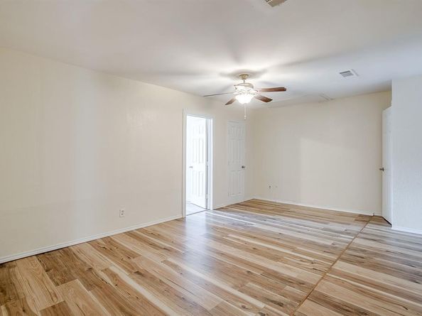 2862  Southpark Lane , Fort Worth Texas 76133