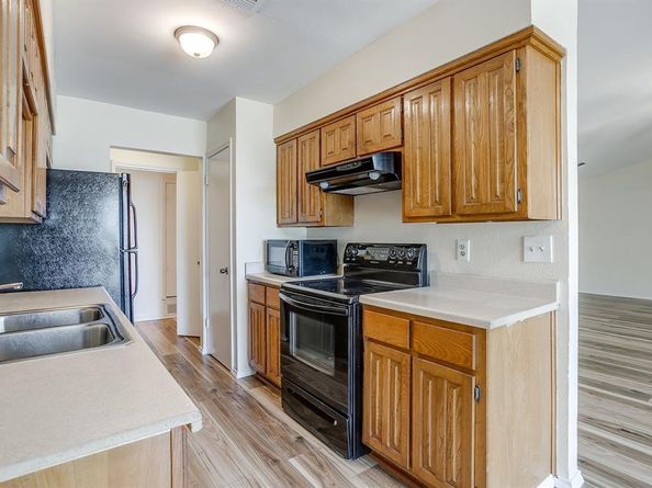 2862  Southpark Lane , Fort Worth Texas 76133