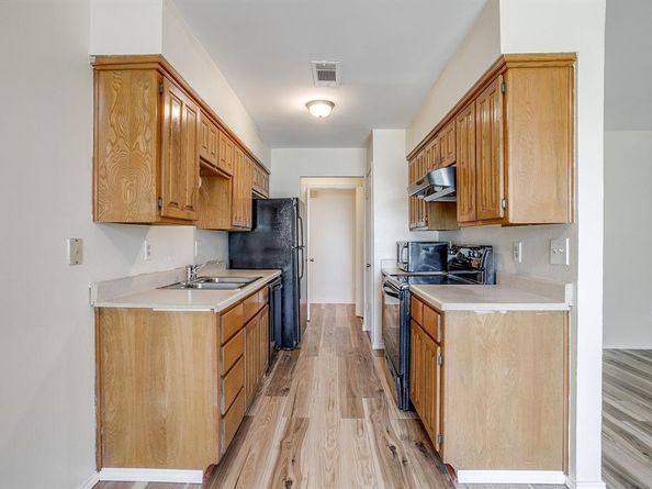 2862  Southpark Lane , Fort Worth Texas 76133