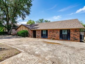 2862  Southpark Lane , Fort Worth Texas 76133