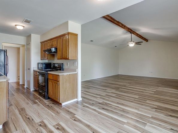 2862  Southpark Lane , Fort Worth Texas 76133