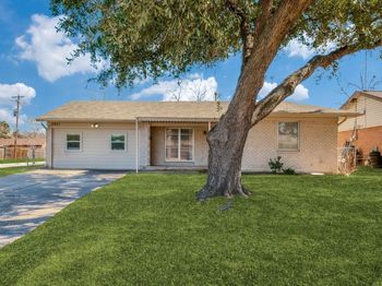 5801  Walraven Circle 
