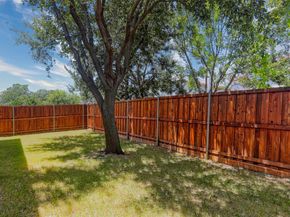 2513  Tan Oak Drive , Dallas Texas 75212