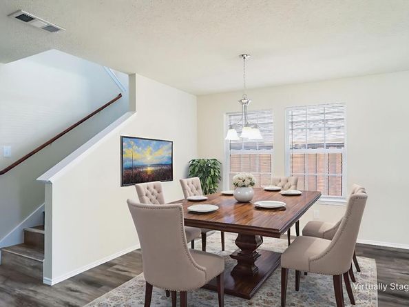 2513  Tan Oak Drive , Dallas Texas 75212