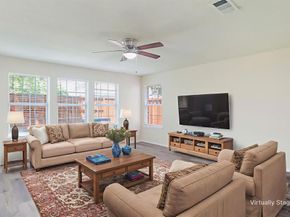 2513  Tan Oak Drive , Dallas Texas 75212