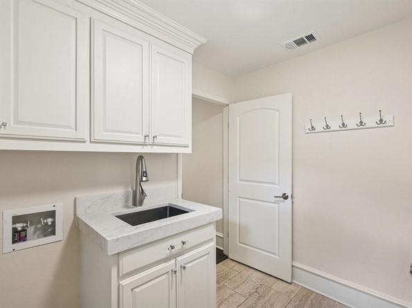 7023  Lupton Drive , Dallas Texas 75225