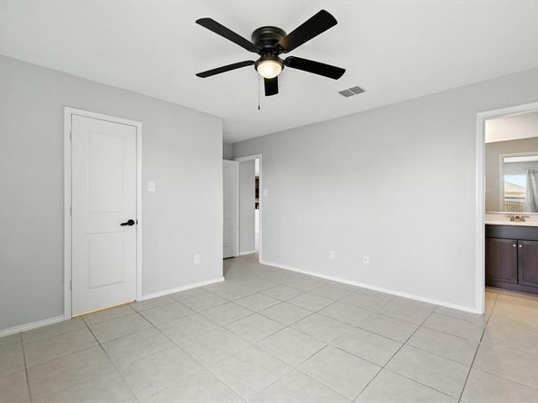 357  Dry Canyon Way , Fort Worth Texas 76052