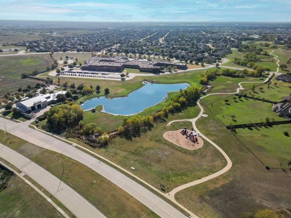 357  Dry Canyon Way , Fort Worth Texas 76052