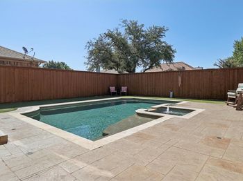 1510  Palisades Drive 