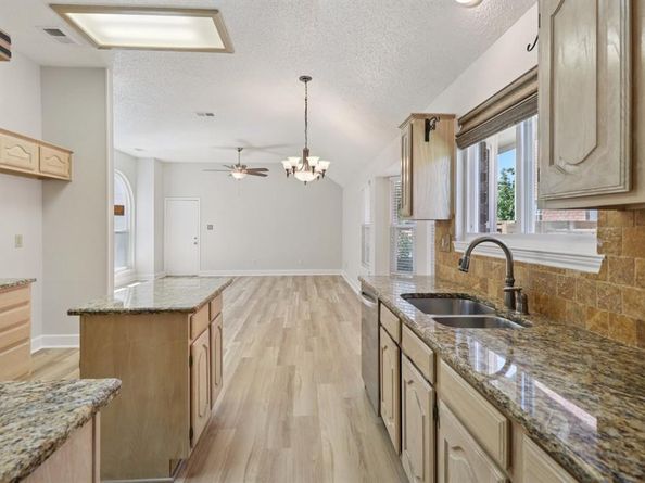 1510  Palisades Drive , Carrollton Texas 75007