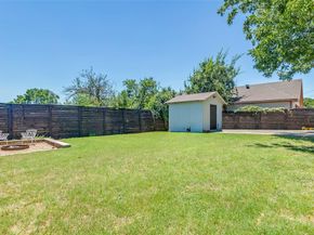 1721 N Winnetka Avenue , Dallas Texas 75208