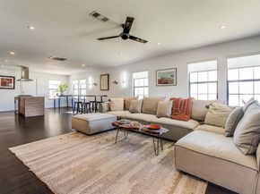 1721 N Winnetka Avenue , Dallas Texas 75208
