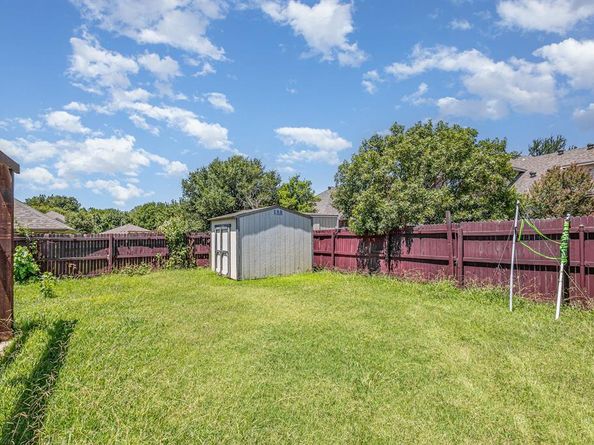 601  Valencia Drive , Arlington Texas 76002