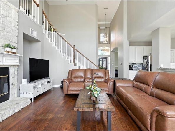 2322  Balleybrooke Drive , Lewisville Texas 75077
