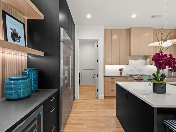 6906  Clayton Avenue , Dallas Texas 75214