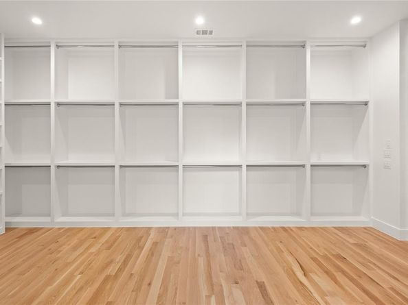 6906  Clayton Avenue , Dallas Texas 75214