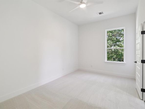 1954  Toronto Street , Dallas Texas 75212