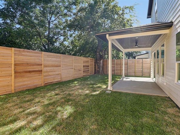 1954  Toronto Street , Dallas Texas 75212