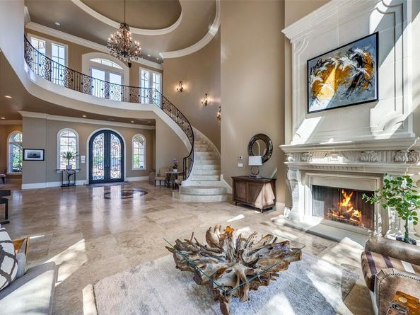 10750  Welch Road , Dallas Texas 75229