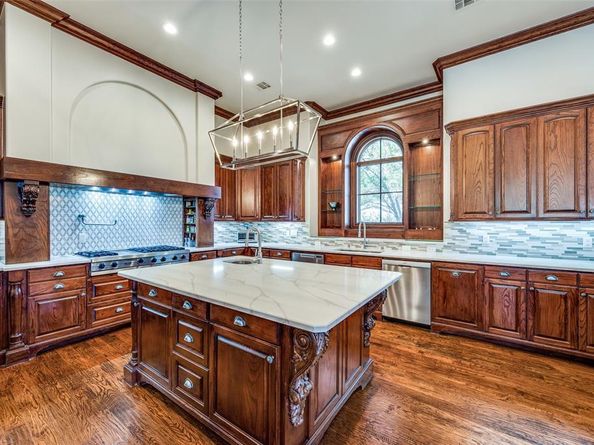 10750  Welch Road , Dallas Texas 75229