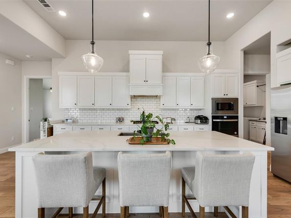 8922  Edna Place , Rowlett Texas 75089