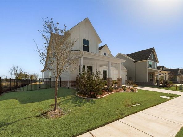 8922  Edna Place , Rowlett Texas 75089