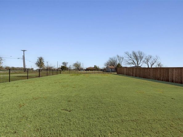 8922  Edna Place , Rowlett Texas 75089