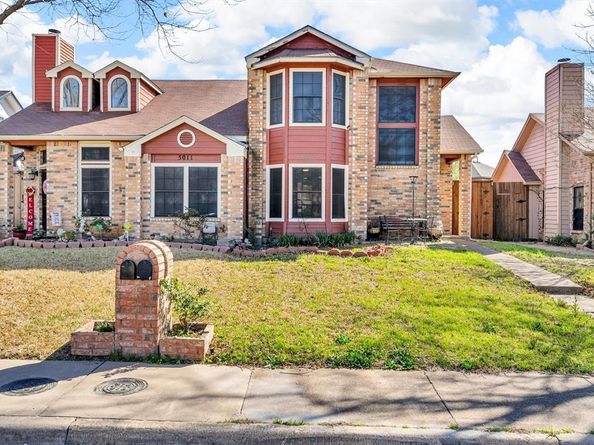 5015  Clover Haven Street , Dallas Texas 75227